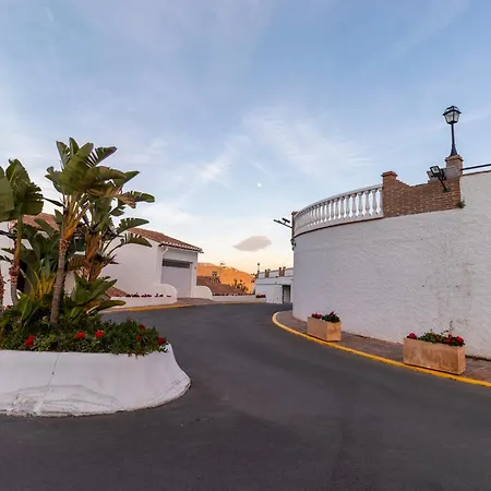 Rentitspain Casa Lambda, Vistas Al Mar, Piscina Y Confort Holiday home Almunecar